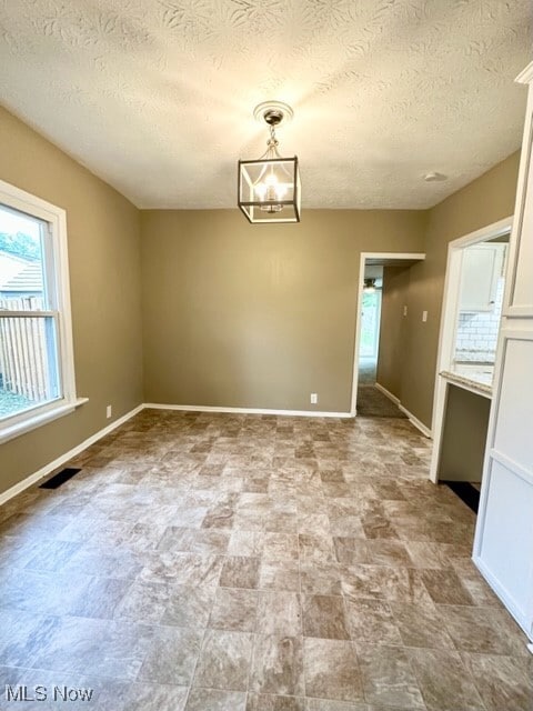 Photo - 422 W Smith Rd