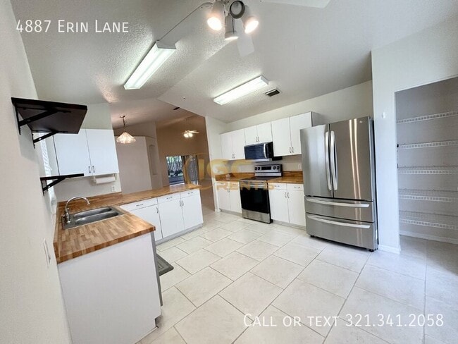 Photo - 4887 Erin Ln
