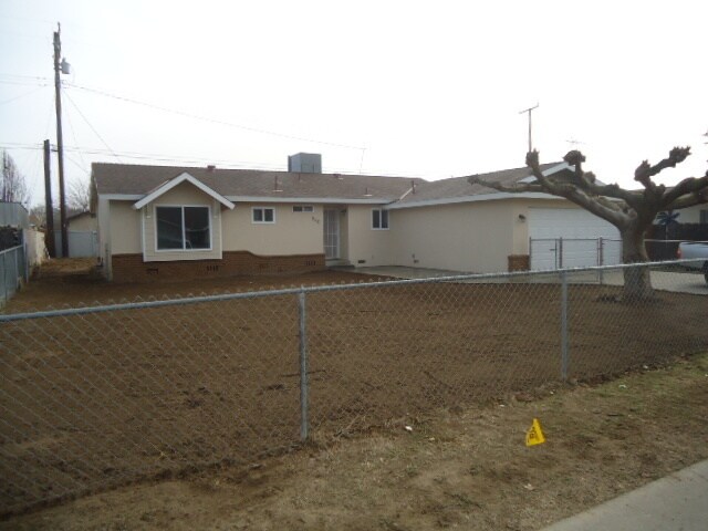 Updated 3 Bedroom 2 Bath Home - Updated 3 Bedroom 2 Bath Home