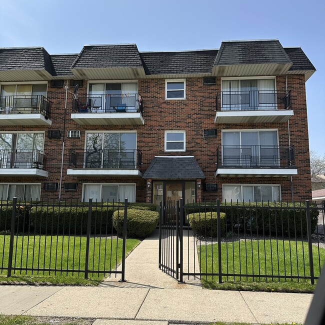 Building Photo - 11934 S Ridgeway Ave Unit 2C Rental