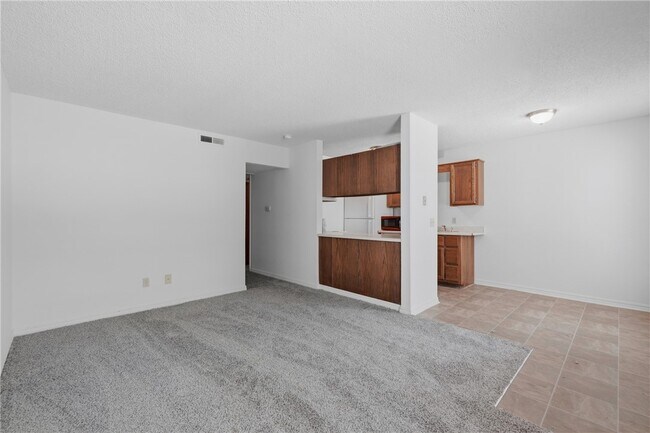 Photo - 938 W Cleveland St Unit 104