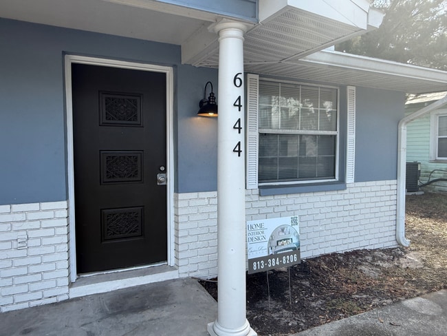 Photo - 6444 Adams St