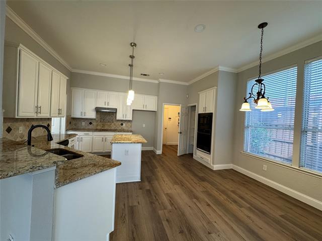 Photo - 1407 Lighthouse Ln