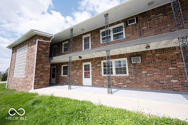 Photo - 140 Maple Park Dr Unit 2