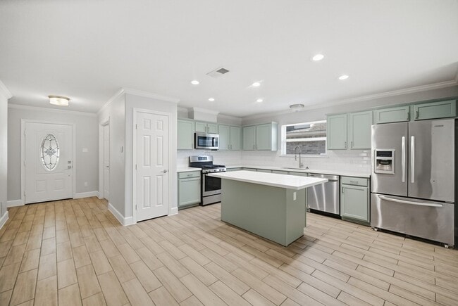 Photo - 3116 Creek Bank Ln