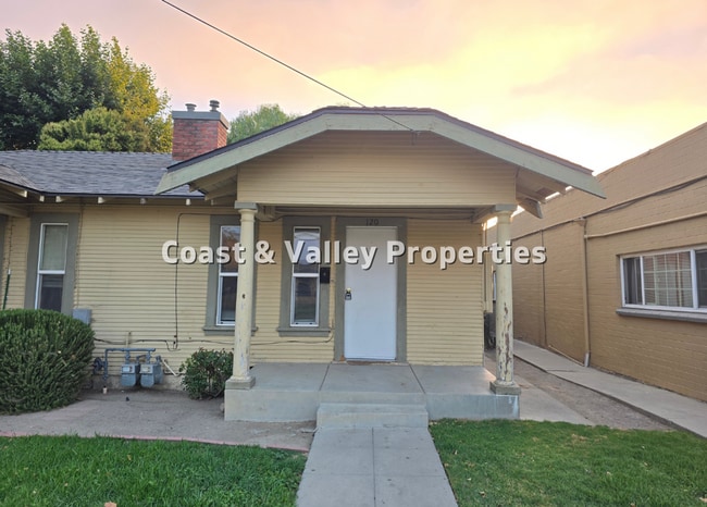 Building Photo - 120-122 N. Mildred Avenue, King City, CA 9... Unit 120 N. Mildred Ave. Rental