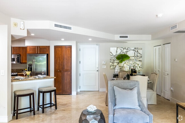 2 BR, 2 BA