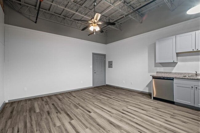 Photo - 612 W Texas Ave Apartment Unit 201