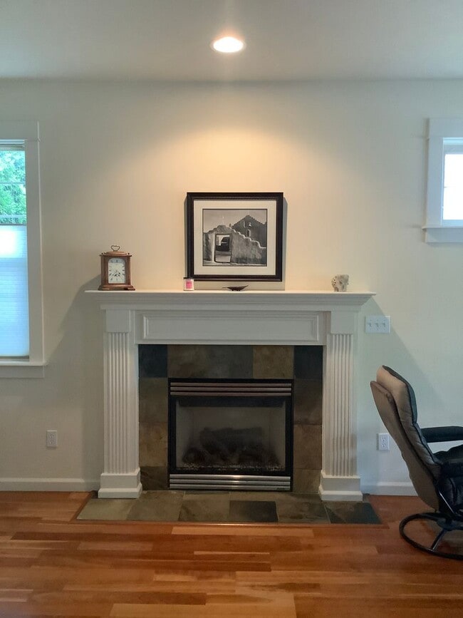 Photo - Three bedroom home near N. Mountain Nature Park. | Available April