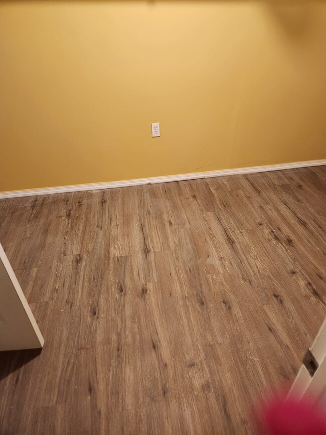 Photo - 309 Ellis Ave Unit B