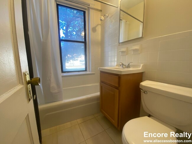 Photo - 1160 Commonwealth Ave Unit 12