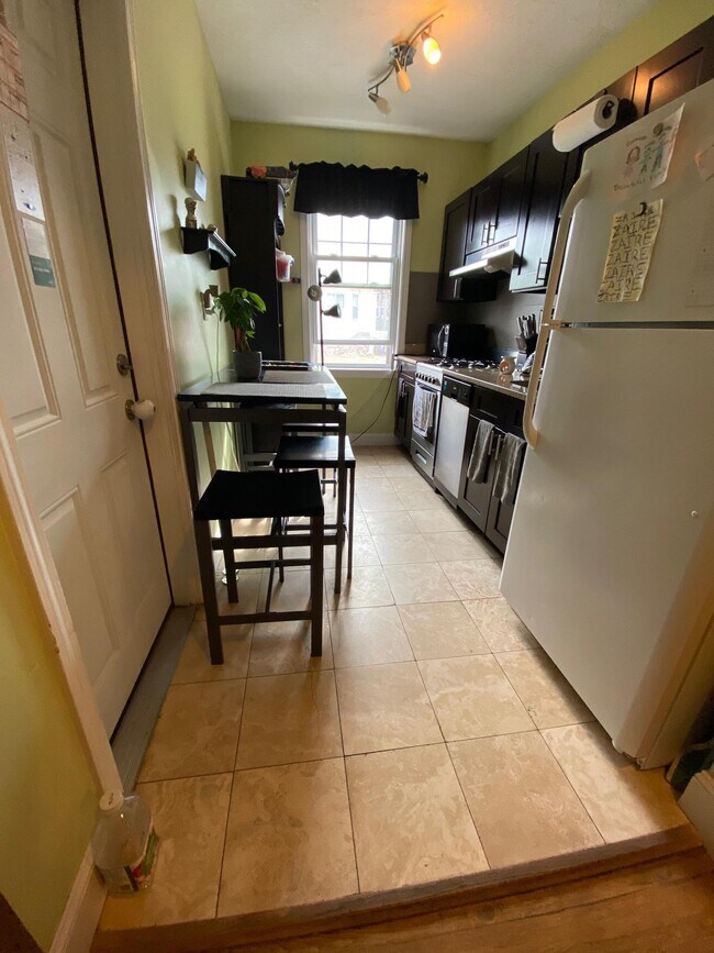 Photo - 22 Chiswick Rd Condo Unit 9