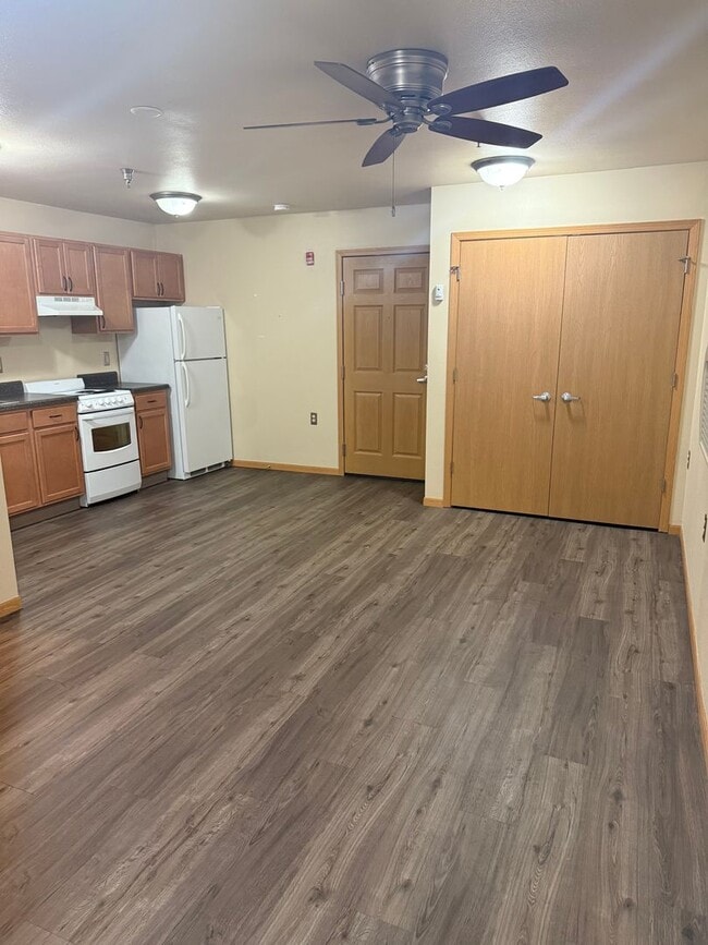 Photo - Springbrook Apartments