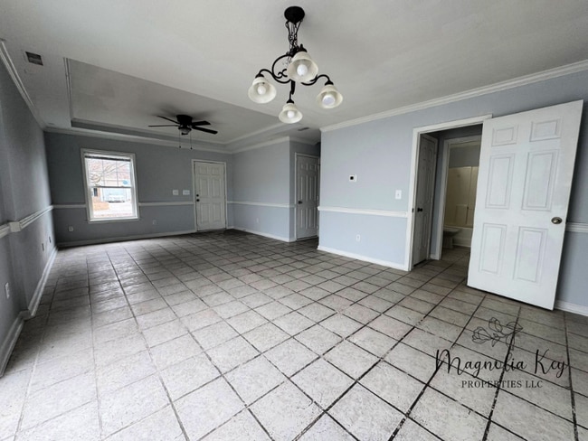 Photo - 4850 Southgate Pkwy