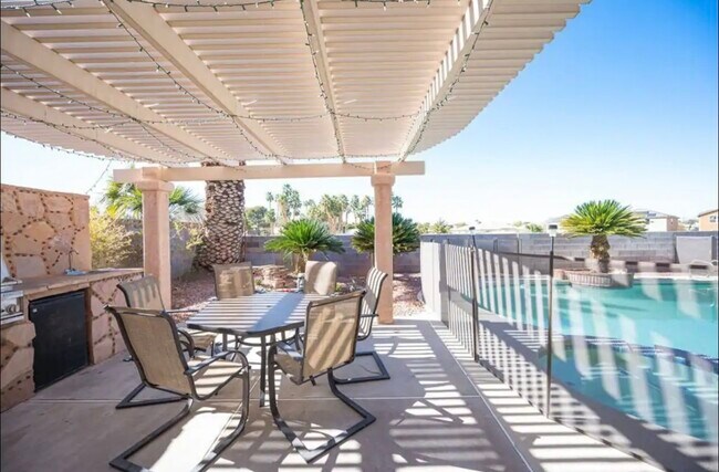 Photo - 2434 La Casa Dr