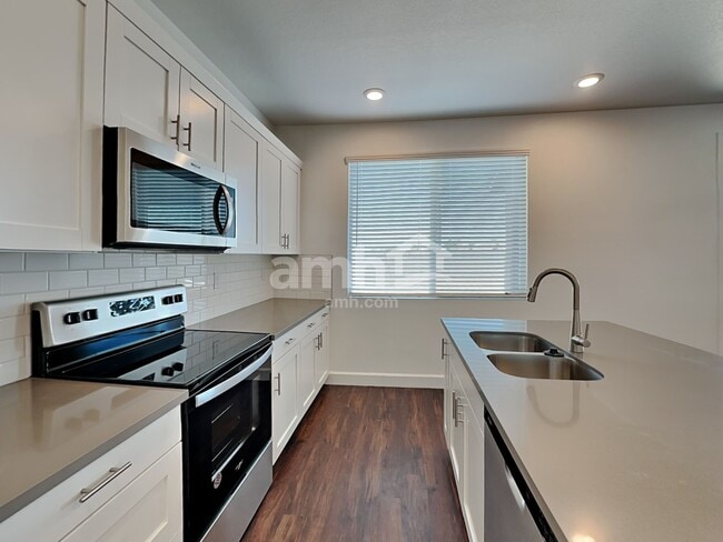 Photo - 8815 N 171st Dr