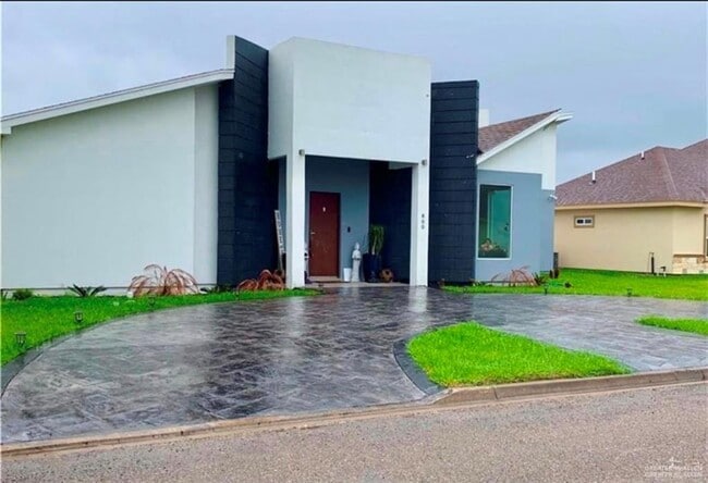 800 New Orleans Cir