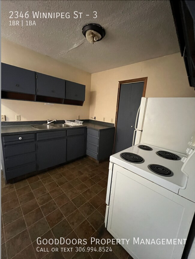 Photo - 2346 Winnipeg St