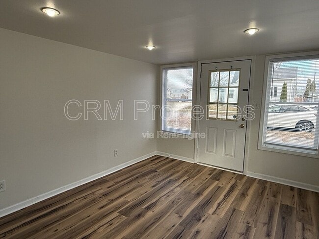 Photo - 1125 N Bell St