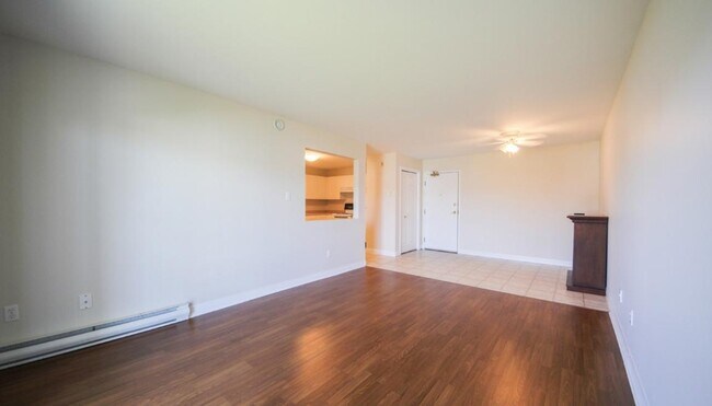 Photo - 316 Acadie Avenue