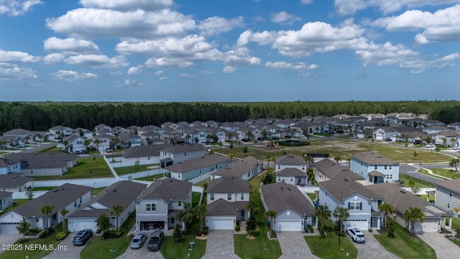 Photo - 121 Thistleton Wy