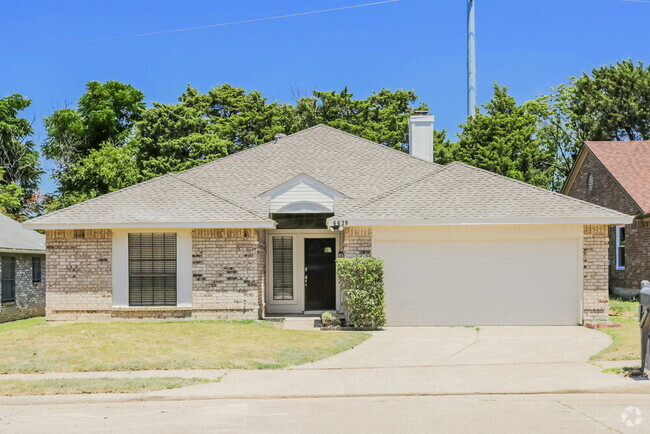 Building Photo - 6639 Mountain Cedar Ln Rental