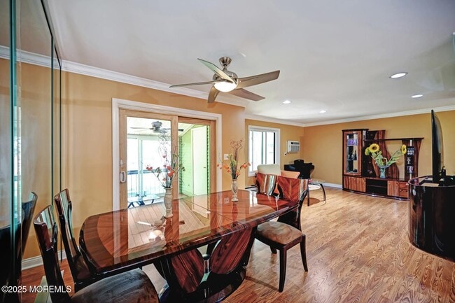 Photo - 236 Medford Ct