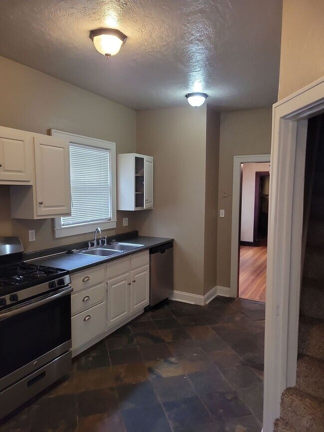 Photo - Charming 3-Bed Kansas City Home with Firep...