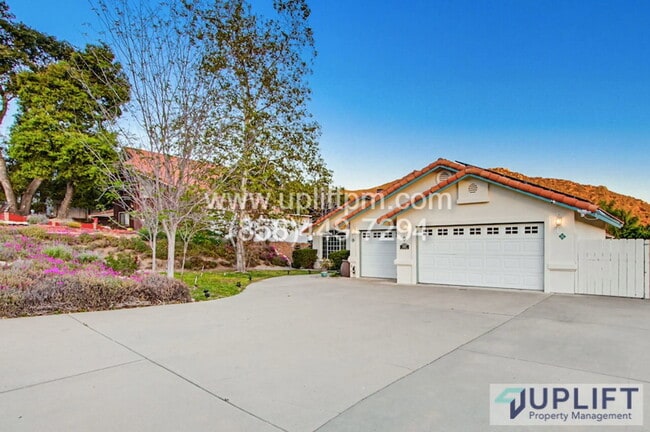 Photo - 24427 Del Amo Rd