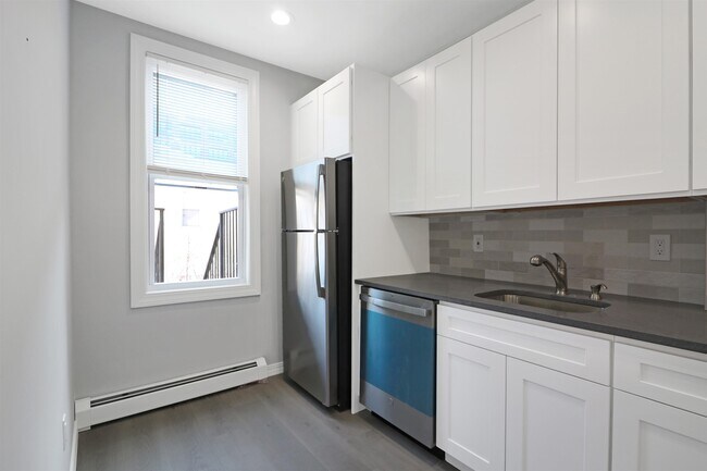 Photo - 1620 Palisade Ave Unit 1