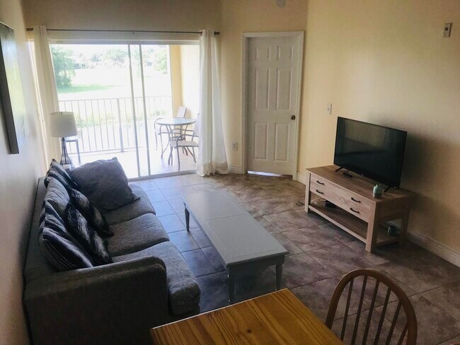 Photo - 2100 Greenview Shores Blvd Unidad 518