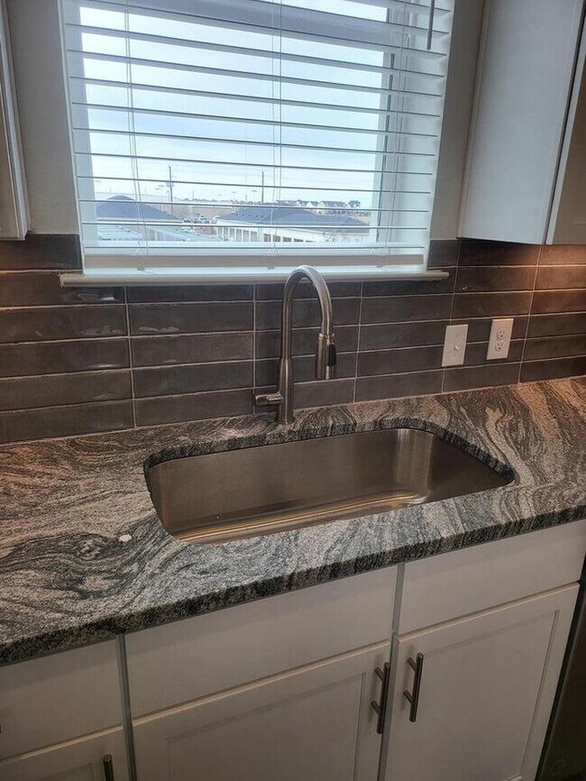 Photo - 9779 Fannin St Unidad c5