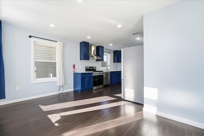 Photo - 225 Freeman Ave Unidad 2