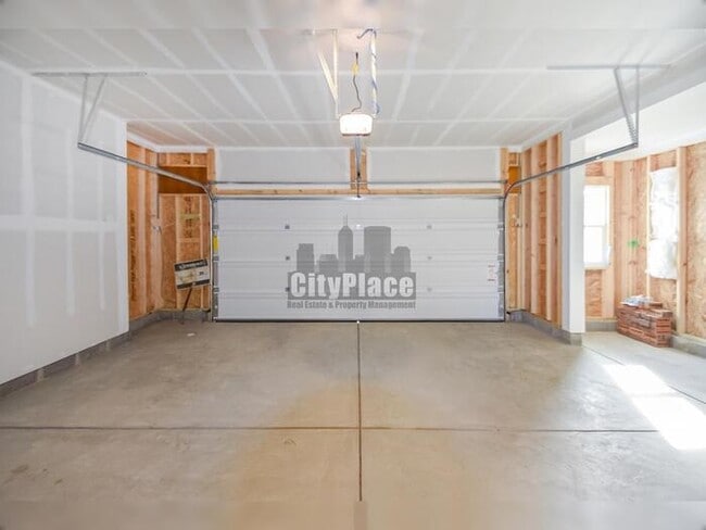 Photo - 3794 Cantebury Dr