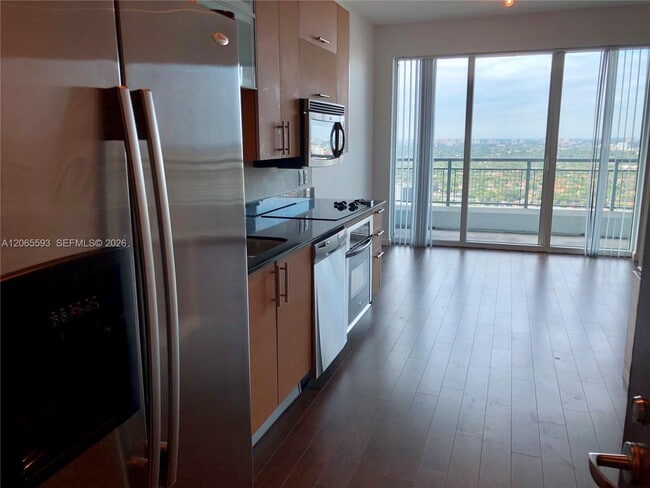 Photo - 60 SW 13th St Unidad 2519