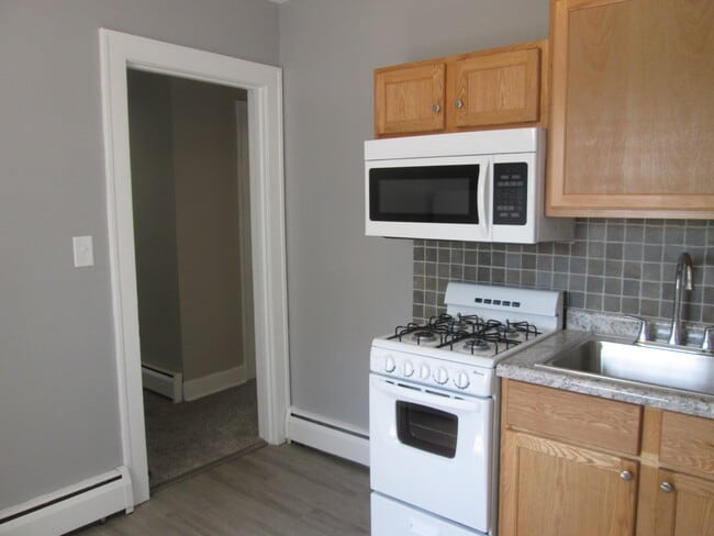 Building Photo - 501 N Sherman Ave Unit 501 B. N. Sherman Ave. Rental