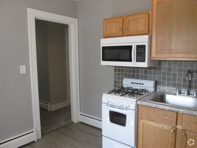 Building Photo - 501 N Sherman Ave Unit 501 B. N. Sherman Ave. Rental