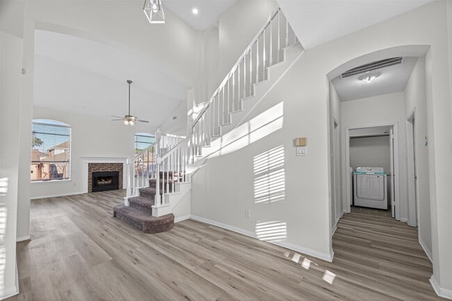 Photo - 3522 Brookwood Dr