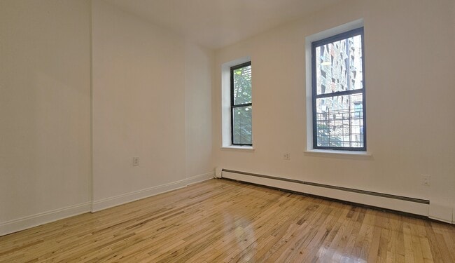 Building Photo - 519 W 151st St Rental
