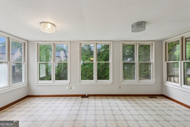 Photo - 3024 Bob Cox Rd