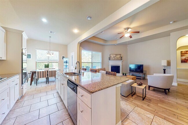 Photo - 151 West Wading Pond Circle