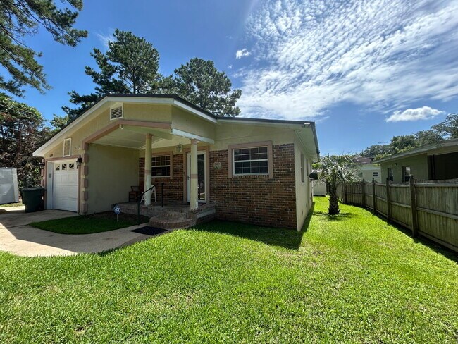 Photo - 1103 Calloway St