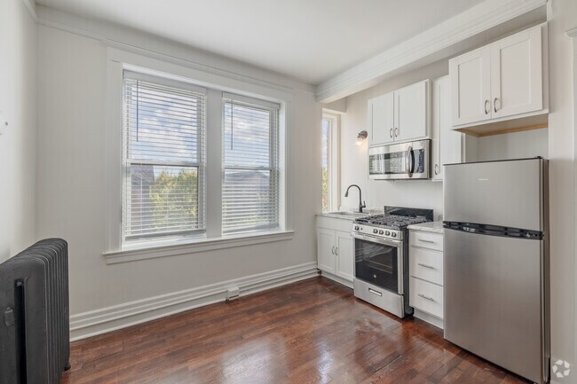 1BR, 1BA - 418SF - The Bradley - Kitchen - The Amo