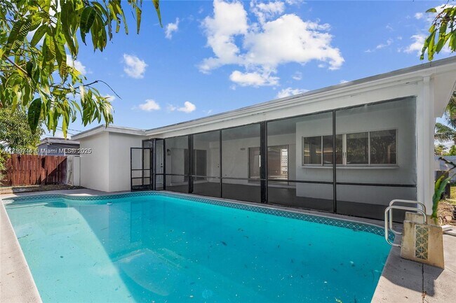 Photo - 7773 Coral Blvd