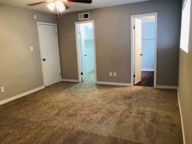 Belmont Place/La Fontaine Apartments For Rent in Houston, TX | ForRent.com