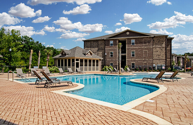 Heron Pointe - Heron Pointe Apartments