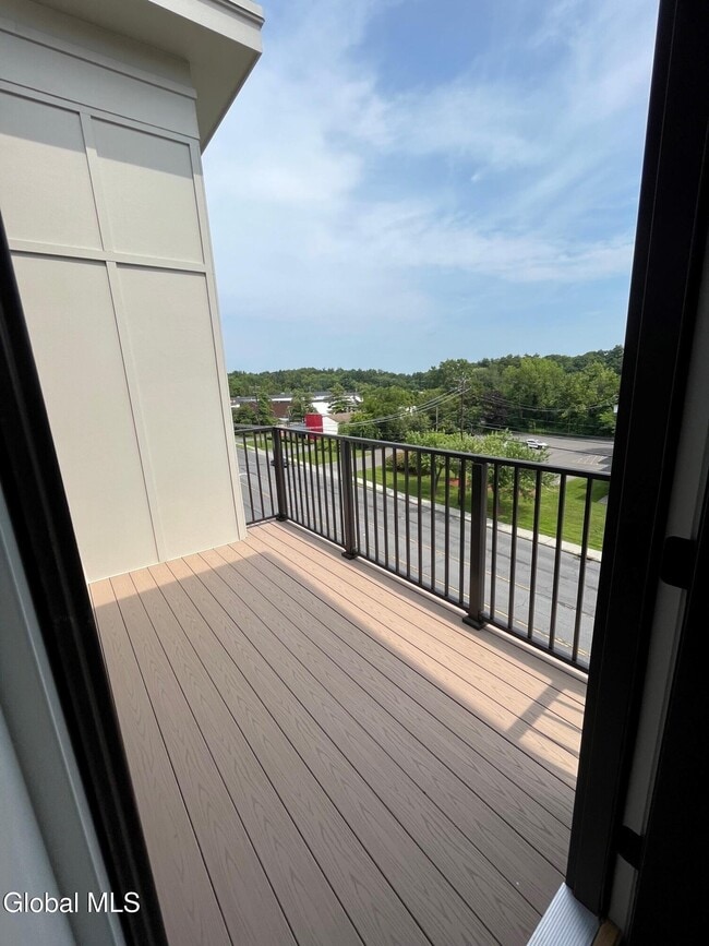 Photo - 1 Town Ctr Dr Unit 305