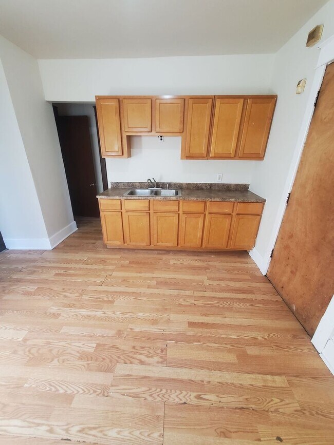 Photo - 3154-3156-3156 N 35th St Unit 3154 - Lower