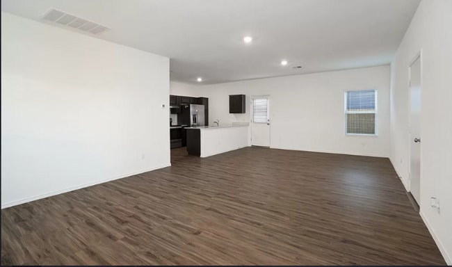 Photo - 149 Vulcan Dr