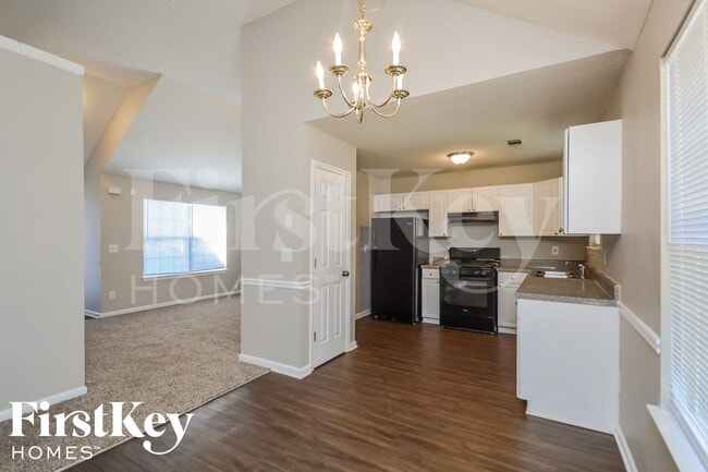 Photo - 170 Capeton Ct